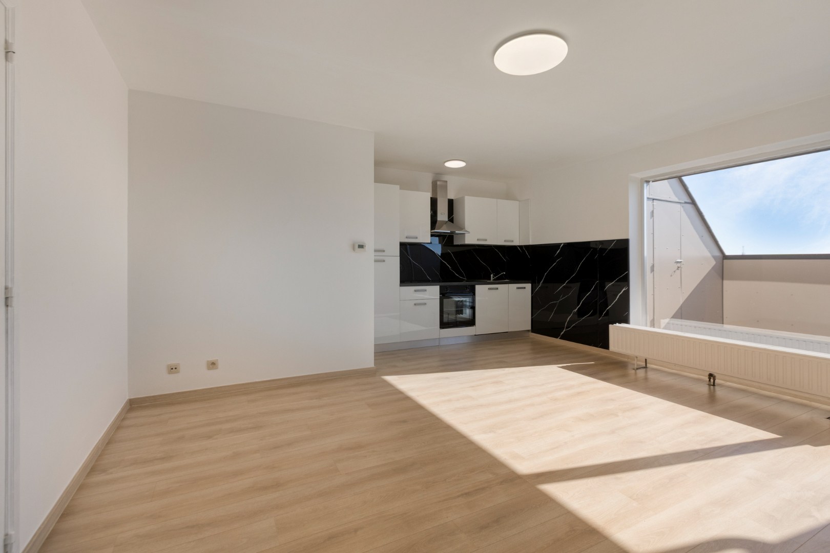 Vernieuwd appartement met dakterras en lift - energielabel B - foto 5