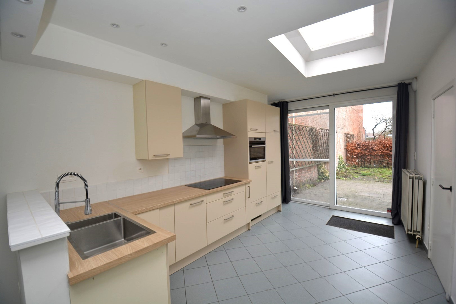 INSTAPKLARE WONING MET 2 SLK EN TUIN! - foto 4