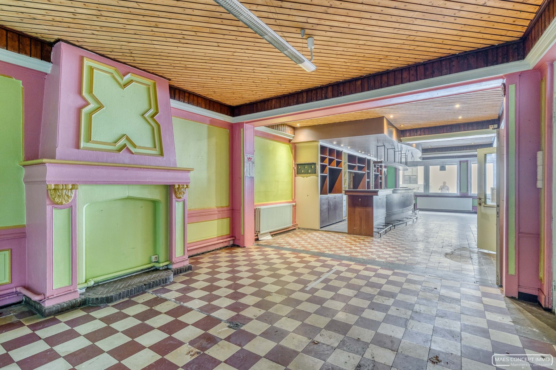 Te koop projectgrond/te renoveren pand in centrum Izegem - photo 4
