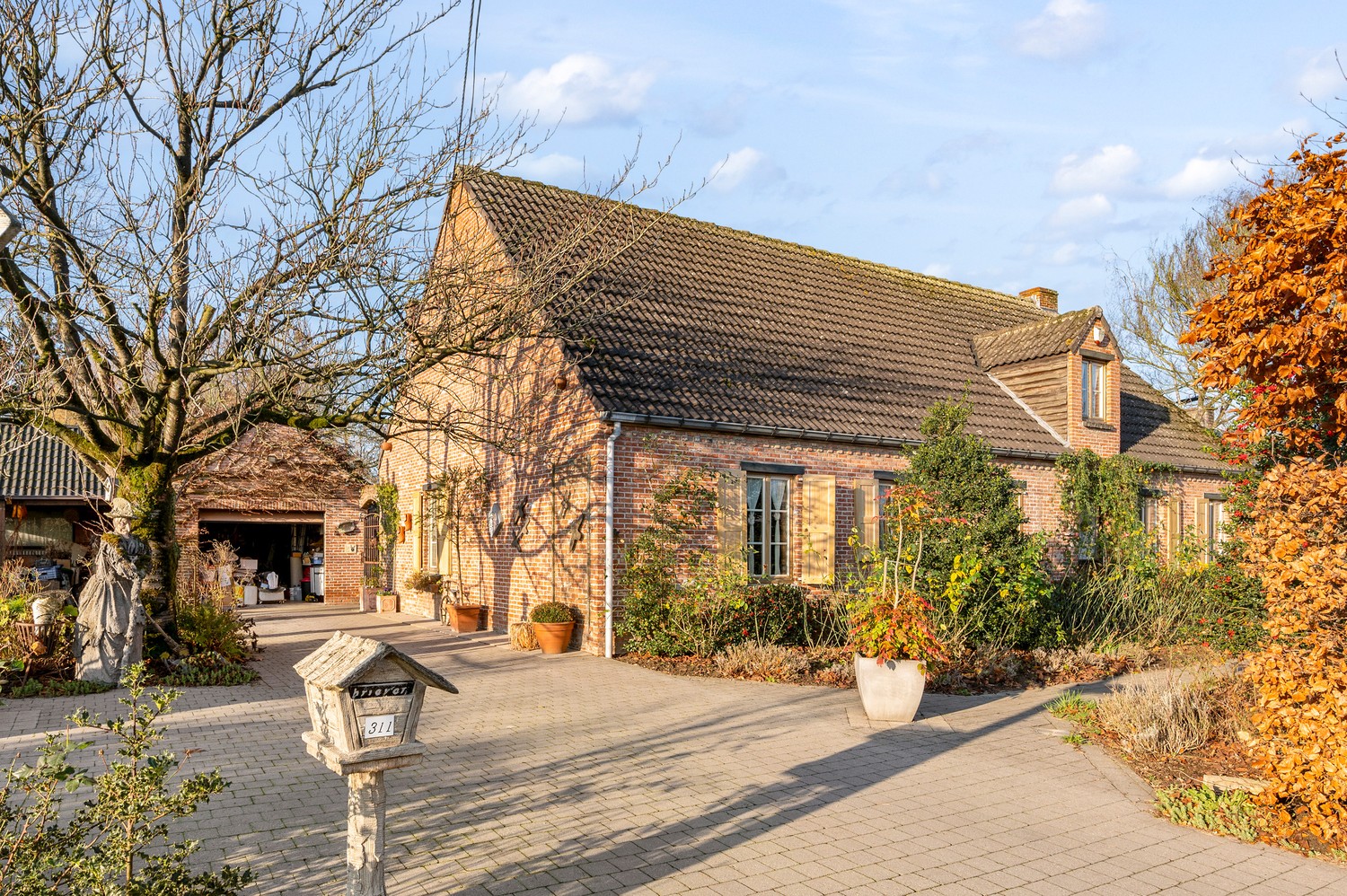 CHARMANTE WONING MET RUIME TUIN EN VIJVER I 4 SLPK I PUTTE - foto 3