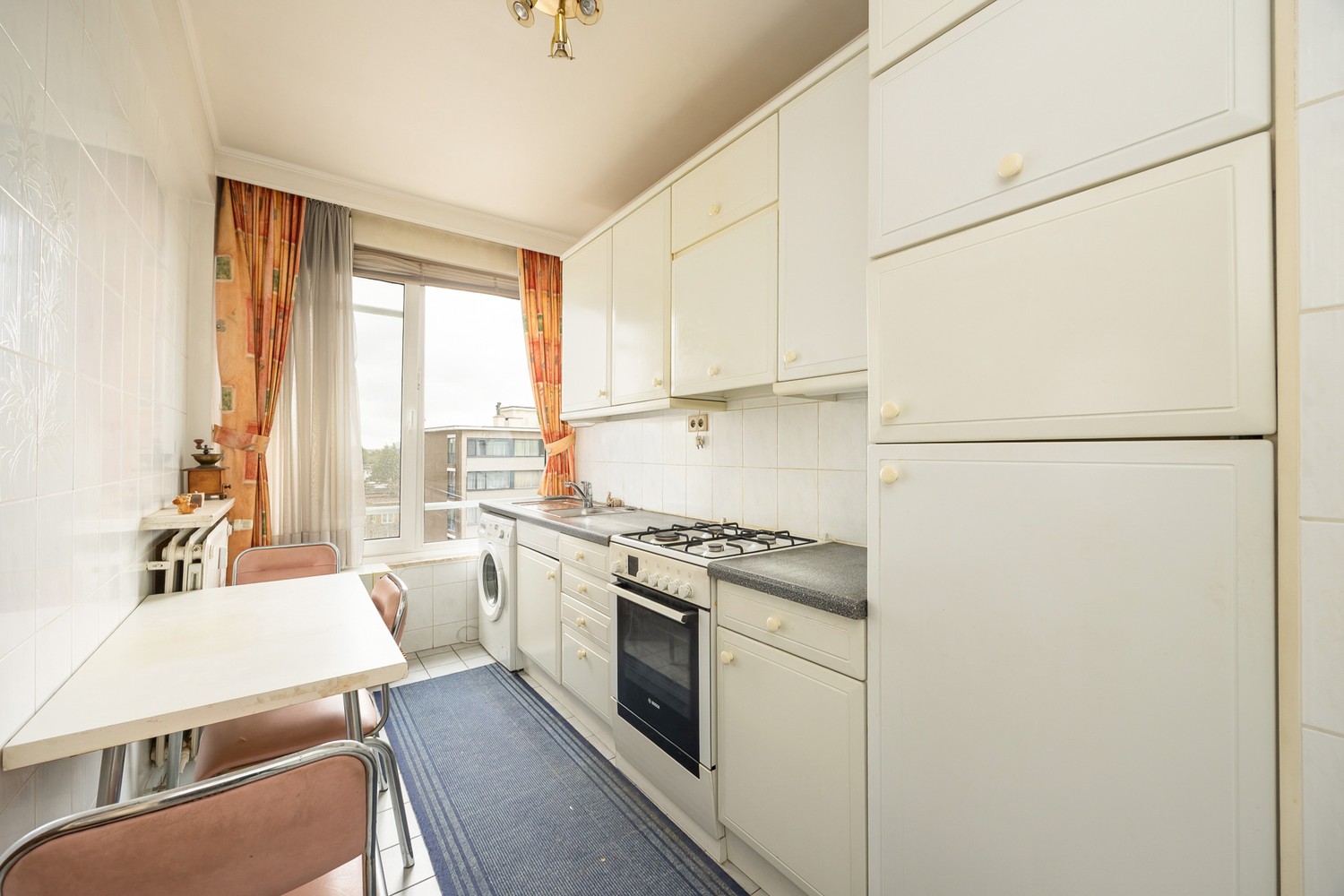 Ruim en lichtrijk 2-slaapkamerappartement met terras - foto 5
