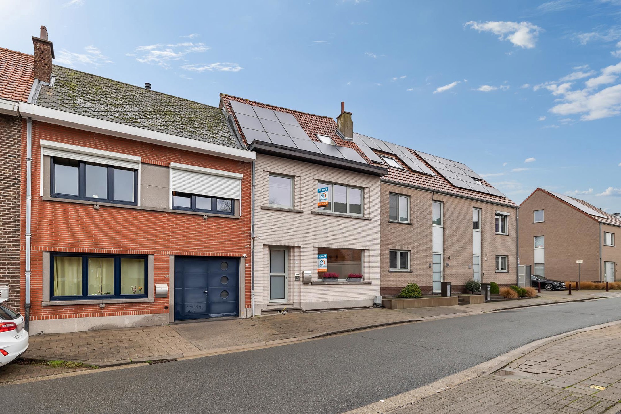 Gerenoveerde woning met 3 slpk op gunstige locatie - foto 2