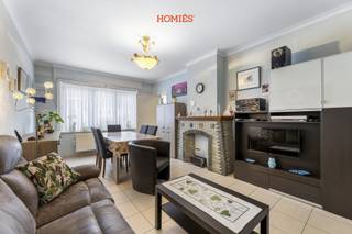 Zeldzame investeringskans: een solide gebouw met 6 appartementen, uitzonderlijk gelegen op een steenworp van het De Becker Remyplein en het...