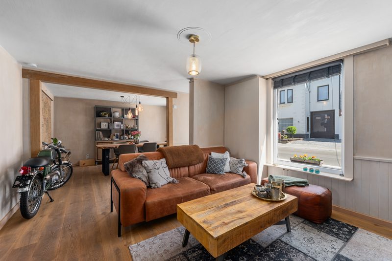 Huis te koop in Zwevezele met 2 slaapkamers - foto 2