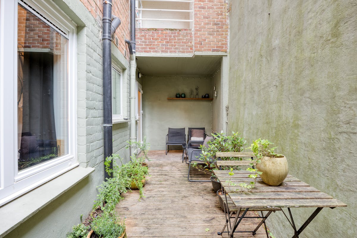 Ready to move in apartment for sale with terrace in the heart of Ghent - photo 1