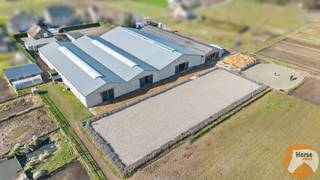 KAMPENHOUT - Centraal gelegen professionele paardenaccommodatie op 4ha28Centraal gelegen te Kampenhout, op enkele kilometers van Zaventem bieden wij...