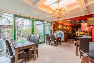 Deze taverne ligt op een strategisch zeer goede locatie in de winkelgaanderij IMWO te Temse. Het is heel gemakkelijk bereikbaar vanuit...