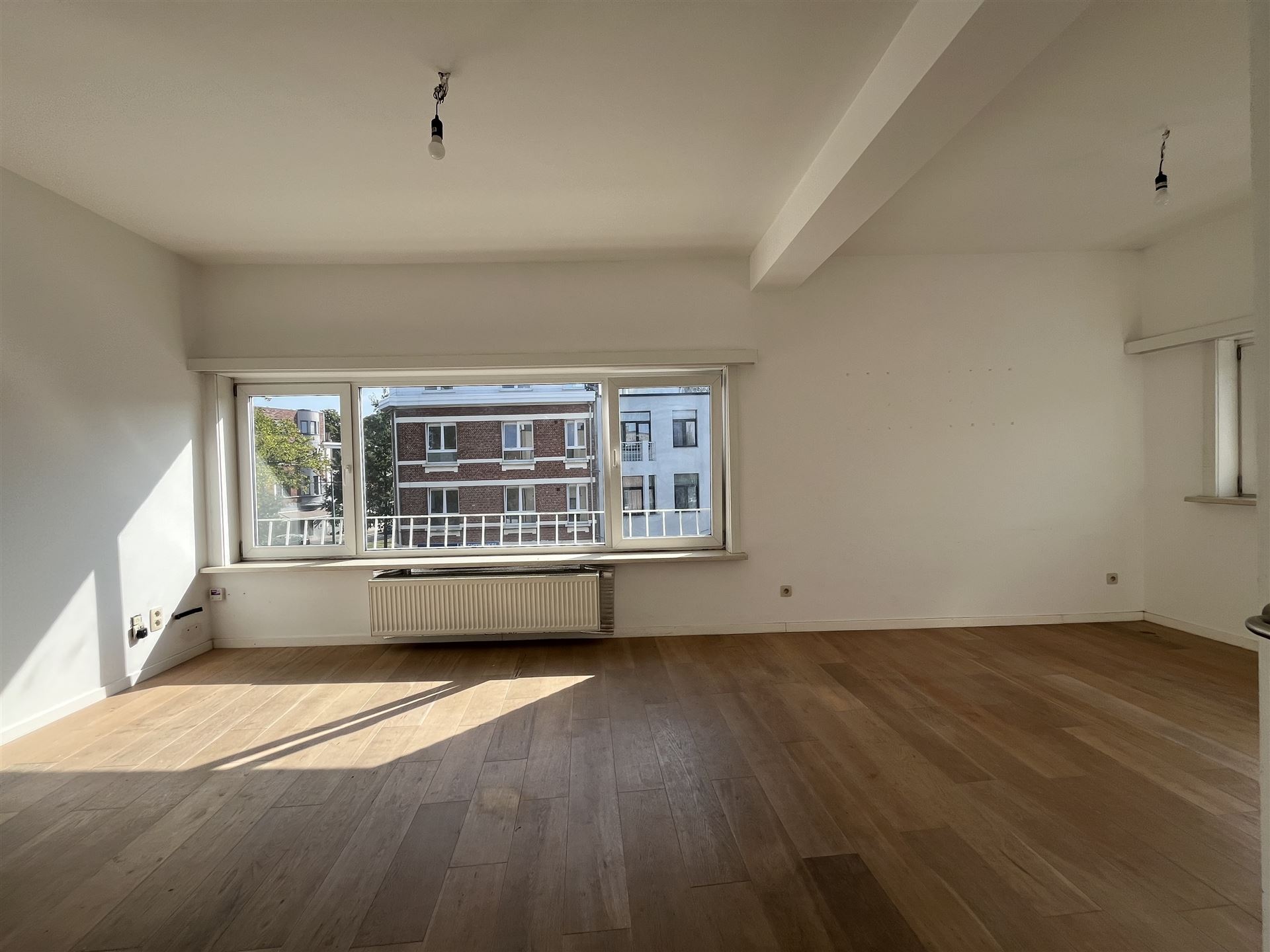 Opbrengsteigendom met 2 app en 2 garageboxen - foto 5