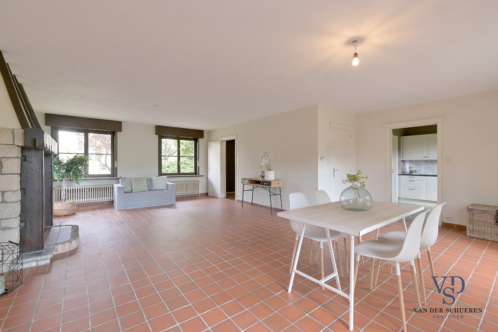 Degelijk, ruime villa. - foto 4