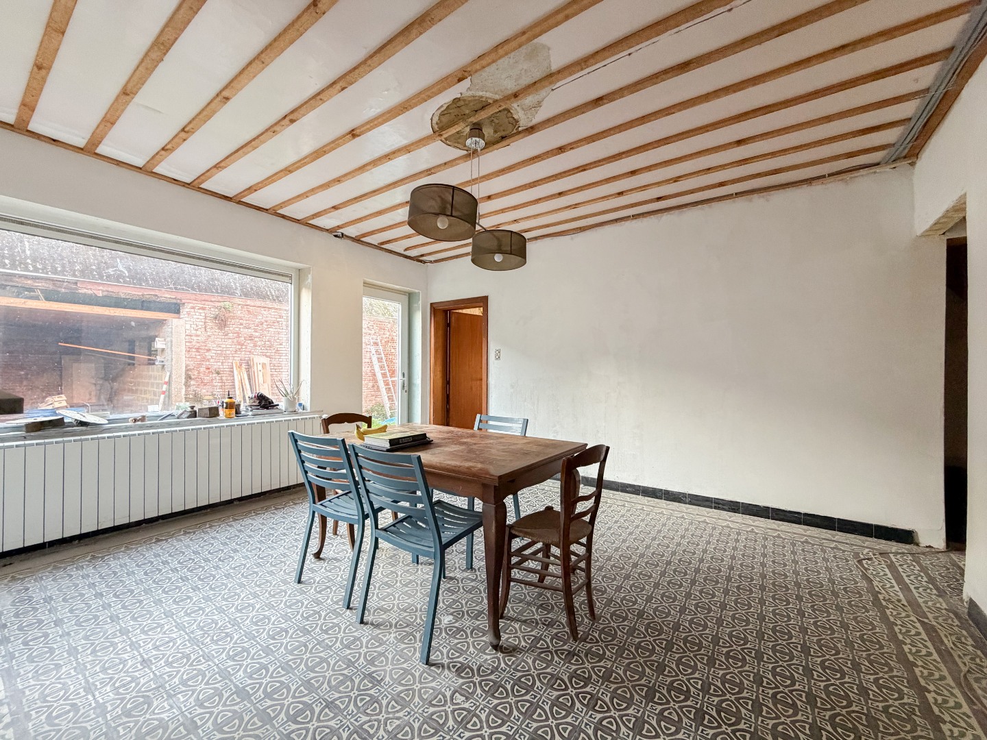 Te koop, Landelijke woning met bijgebouwen en veel potentieel te Ronse!!! - foto 4