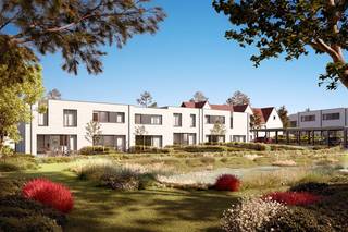 Vastgoed DW verkoopt in Haaltert een moderne nieuwbouwwoning aan 384.672,- € ( Incl alle kosten 467.364,80 €).<br />In dit project zijn er nog 4 energiezuinige woningen beschikbaar.<br />Volledig afgewerkt - Incl carport ! Een perfecte mix van comfort, duurzaamheid en een uitstekende ligging.<br />Op wandelafstand vind je het charmante centrum van Haaltert, winkels, een school en het station.<br />Indeling per woning: Open leefruimte met overvloedig daglicht - Moderne, volledig uitgeruste keuken - Gezellige zithoek en aparte berging - 3 volwaardige slaapkamers en badkamer met apart toilet<br /><br />📞 Interesse? Bel 0479/91.91.32 of mail naar wim@vastgoeddw.be voor meer info of een bezoek ter plaatse.<br />