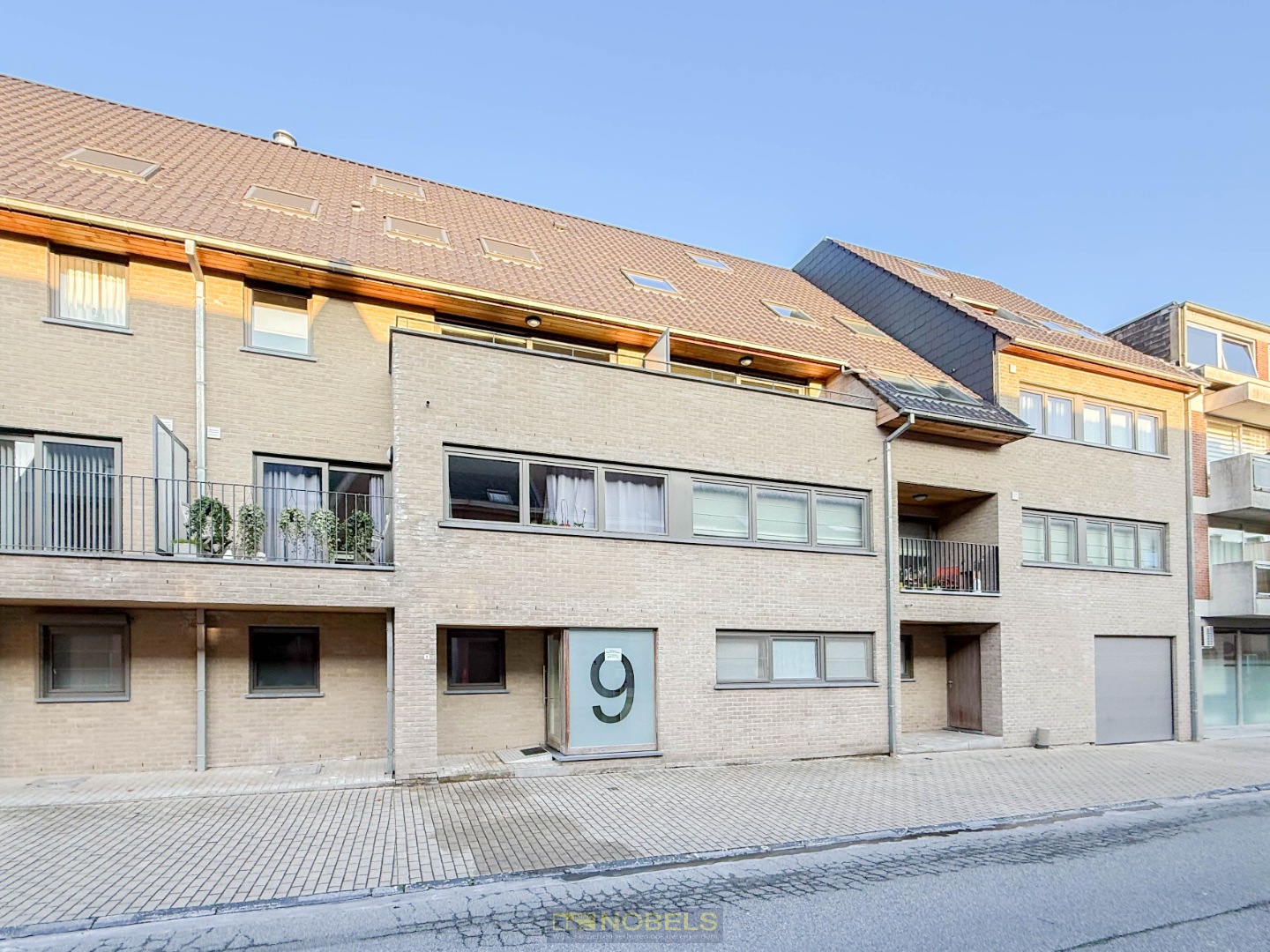 Te koop, ondergrondse staanplaats in appartementsgebouw - foto 3