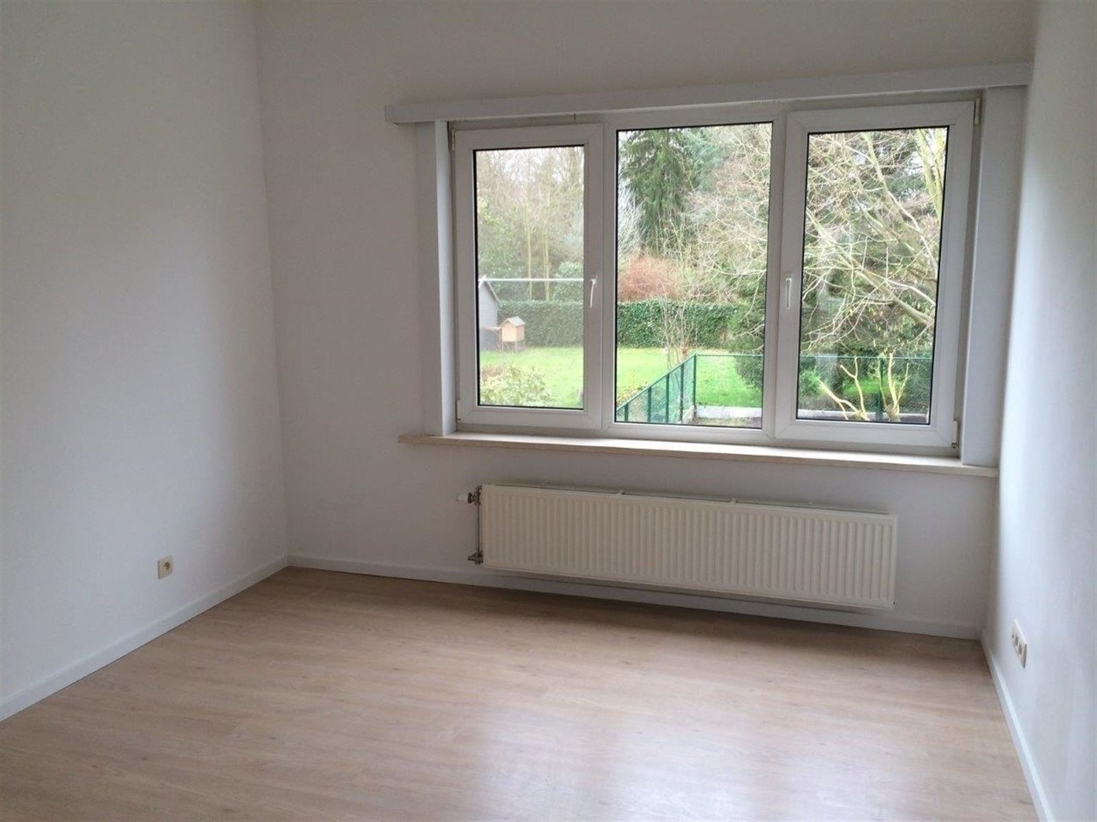 Gelijkvloers duplex met grote tuin | 3 slpk | privatieve inpandige garage  - foto 5
