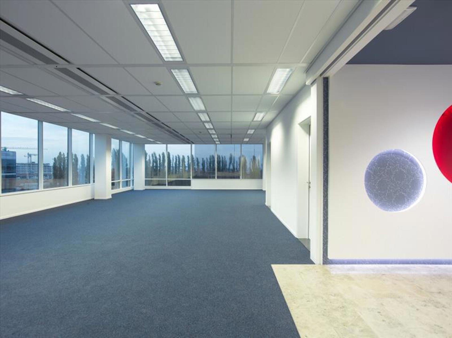 Commercial for rent in Sint-Stevens-Woluwe - photo 2