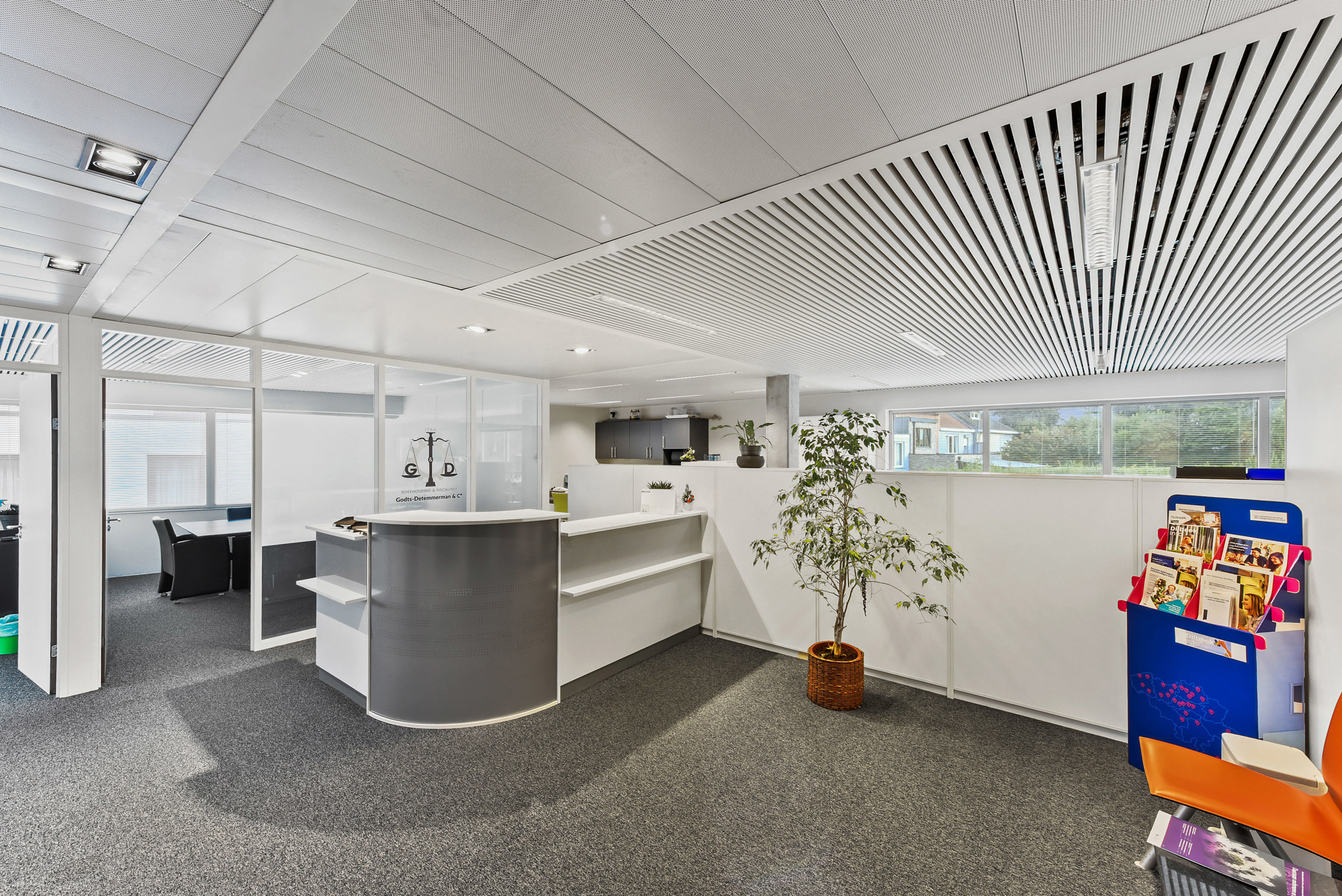 MULTIFUNCTIONEEL GEBOUW TE KOOP - DILBEEK - foto 5