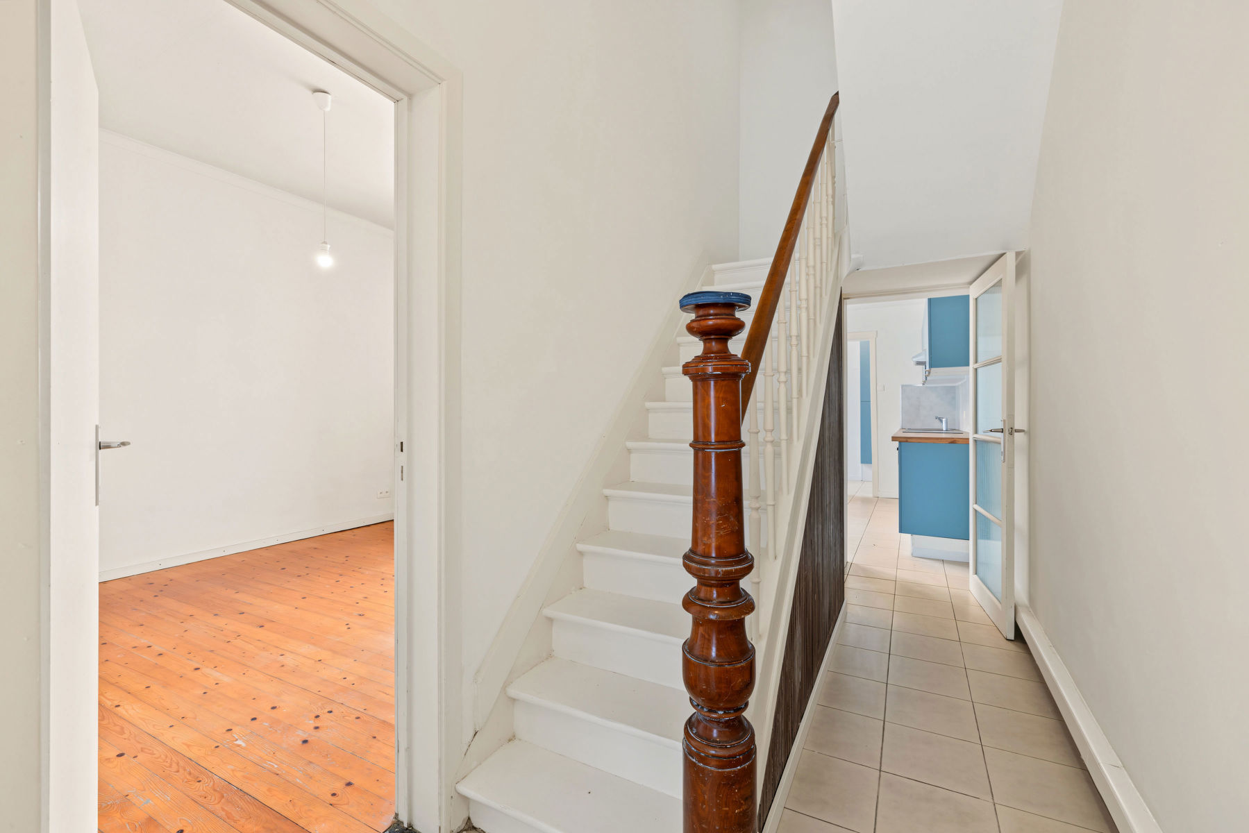 Gerenoveerde, instapklare woning met 4 slaapkamers - foto 3