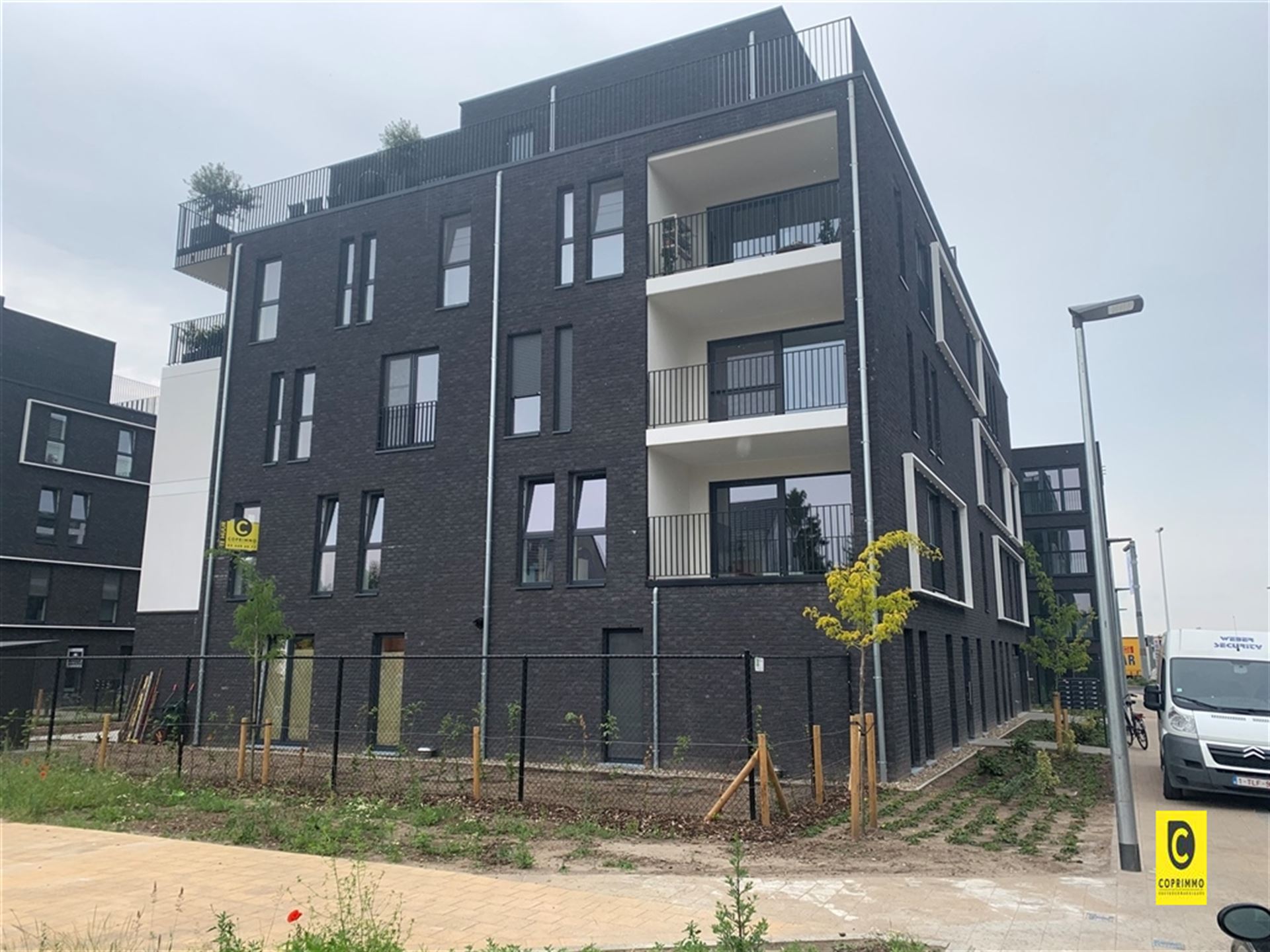 Appartement met 1 slk, terras en P - foto 1