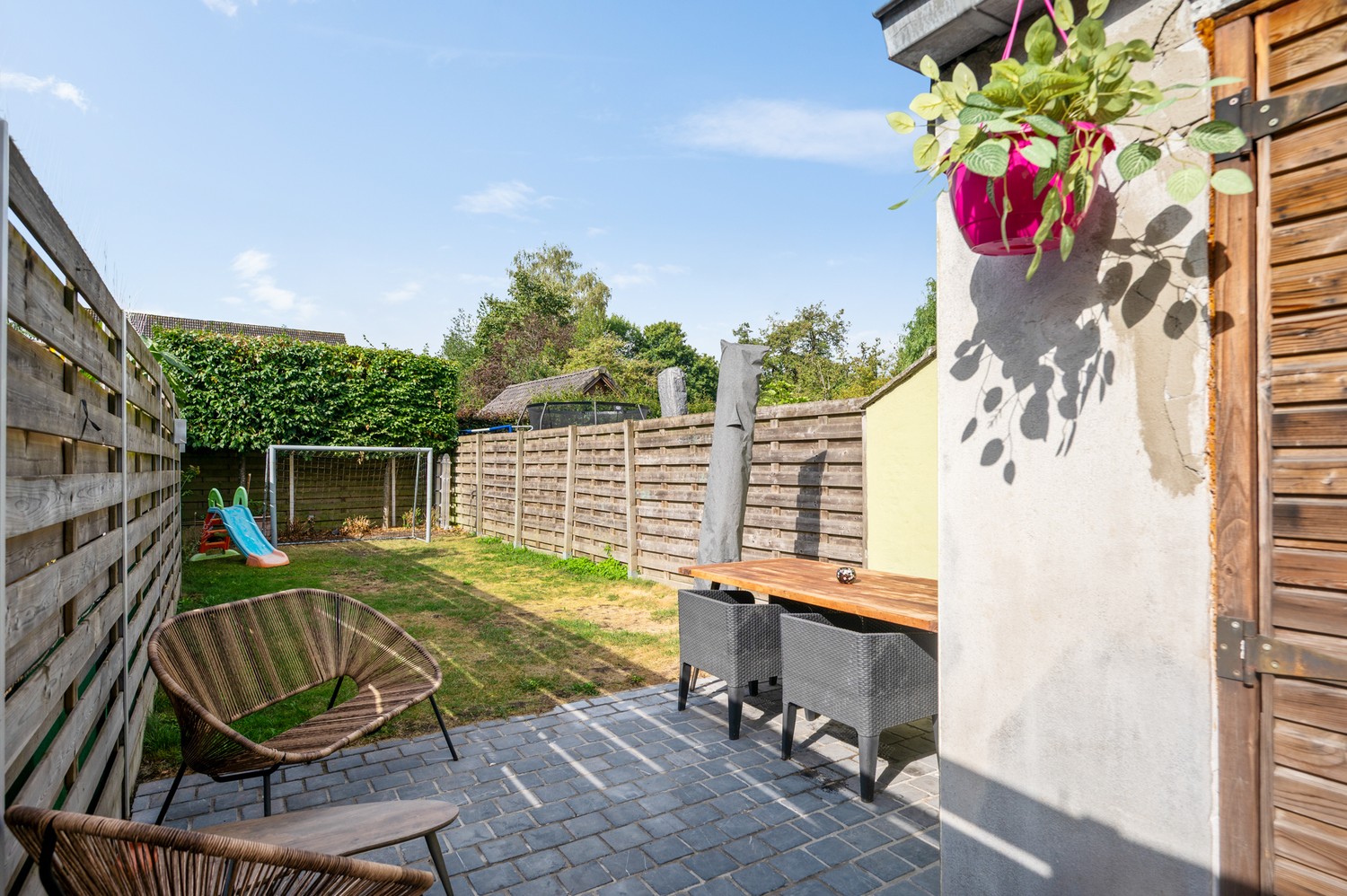 Gerenoveerde woning met 3 slpkrs en tuin nabij centrum Lier - foto 2