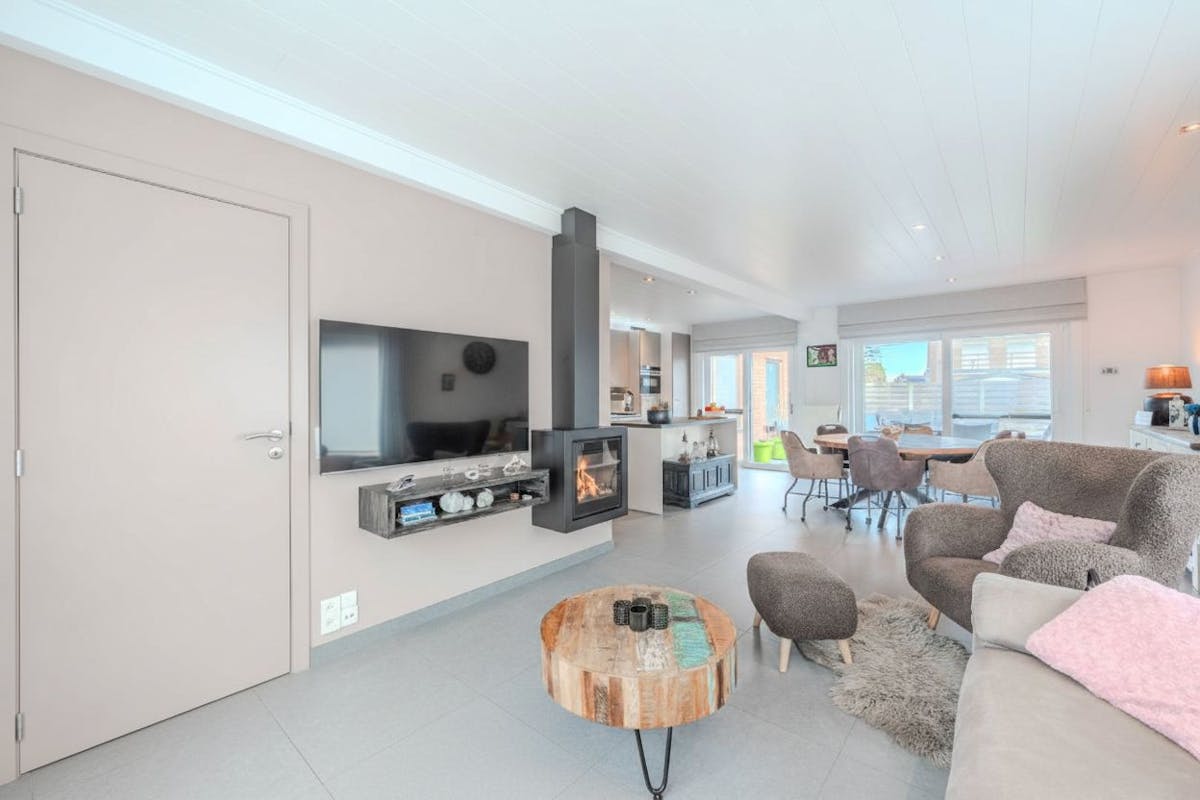 Bungalow de 3 chambres entièrement rénové à Westende ! - photo 4