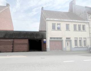 Bouwgrond te koop in Kuurne voor het bouwen van één woningPerceel moet nog opgemeten worden, bij benadering is de oppervlakte van het perceel...