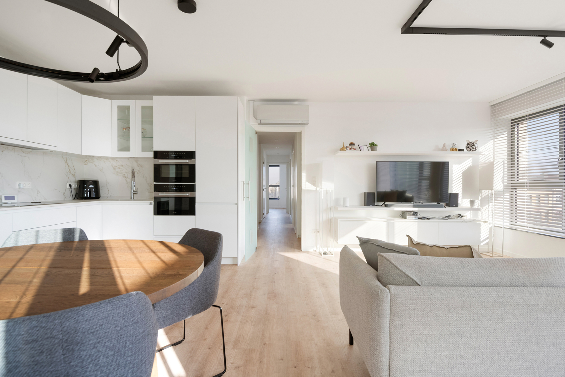 Appartement à louer à Anvers avec 3 chambres - photo 4