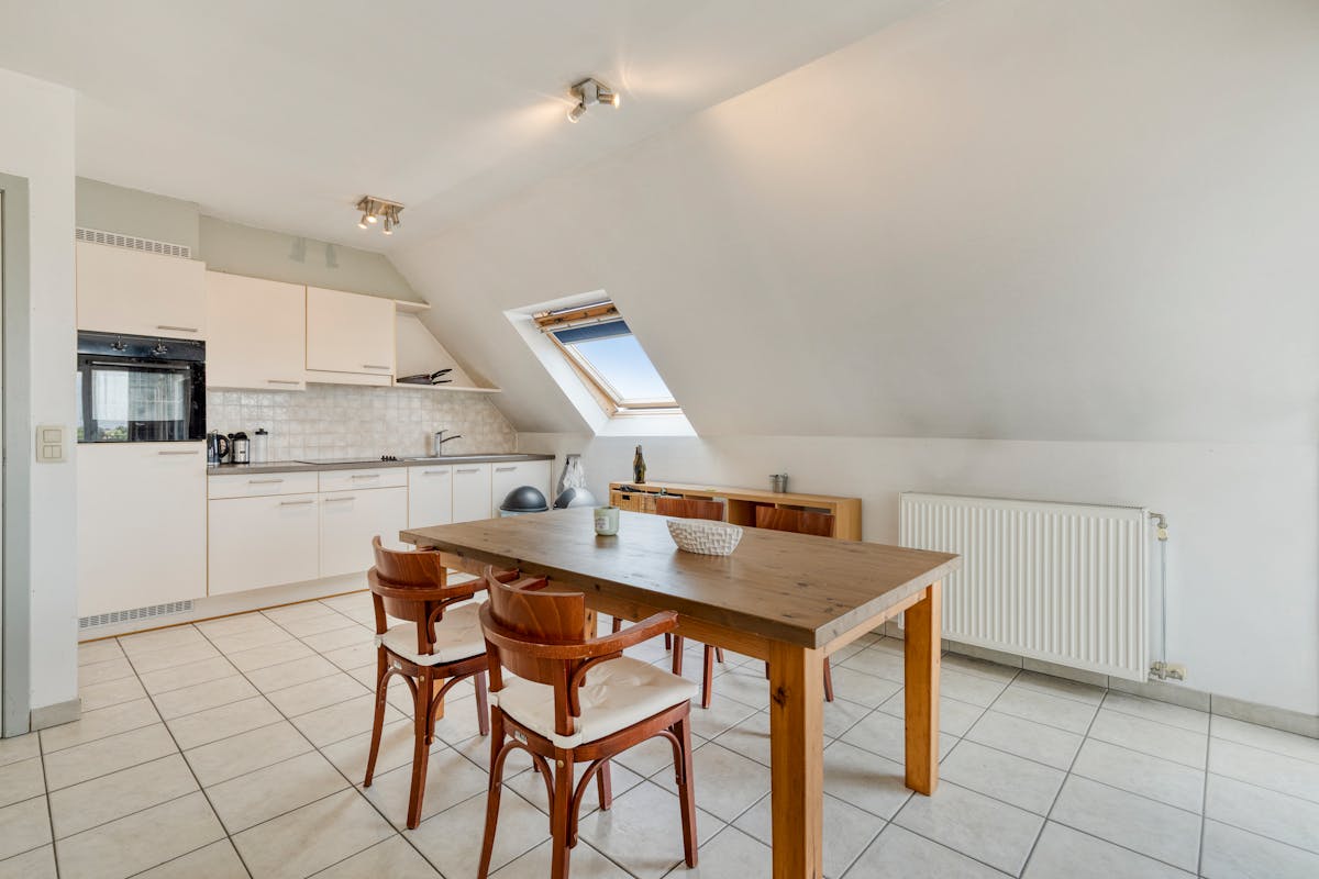 Instapklaar dakappartement met 2 slaapkamers in Roeselare - foto 5