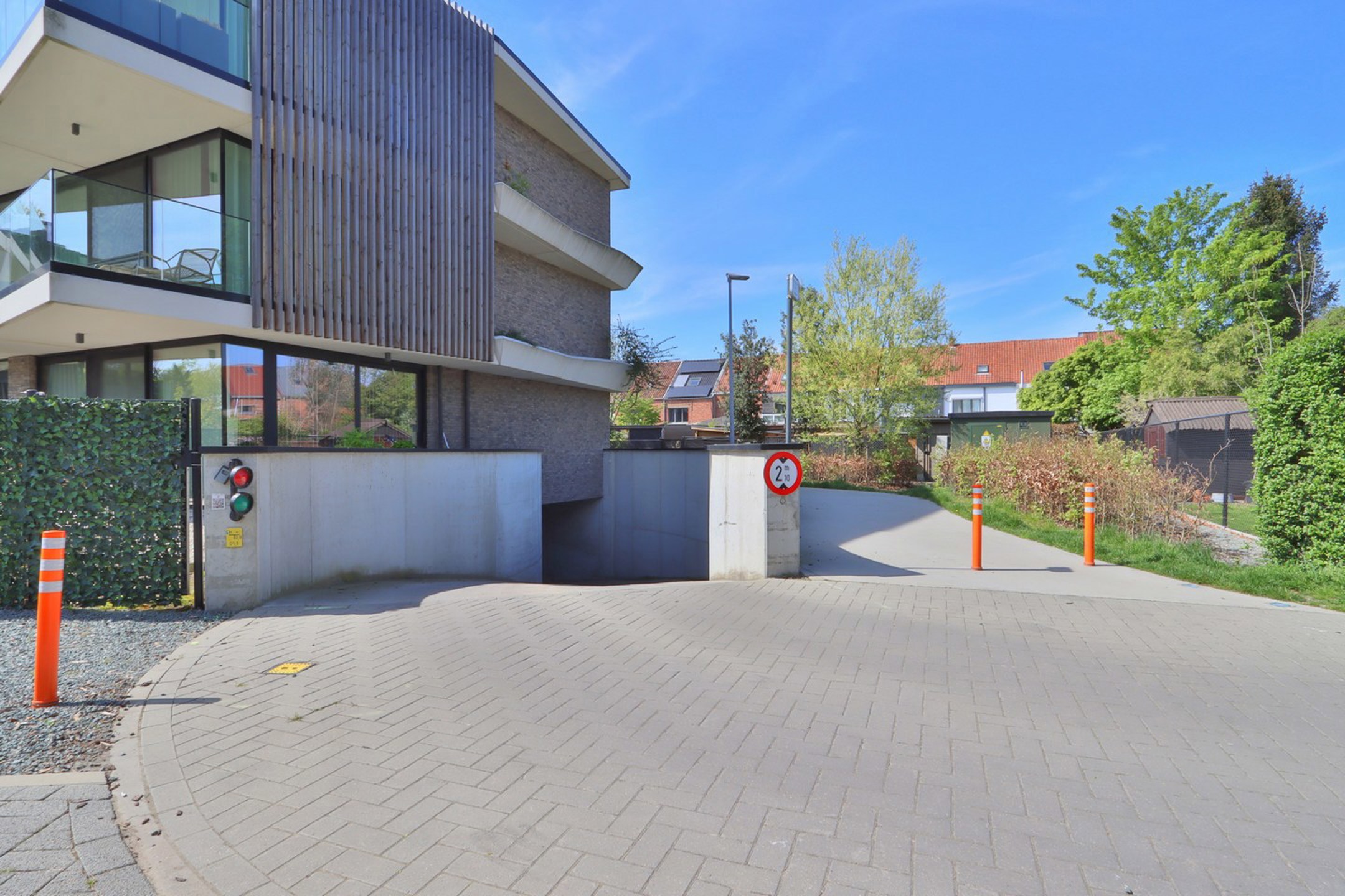 Ondergrondse autostaanplaats in Residentie Zuidpark te Beveren! - foto 1