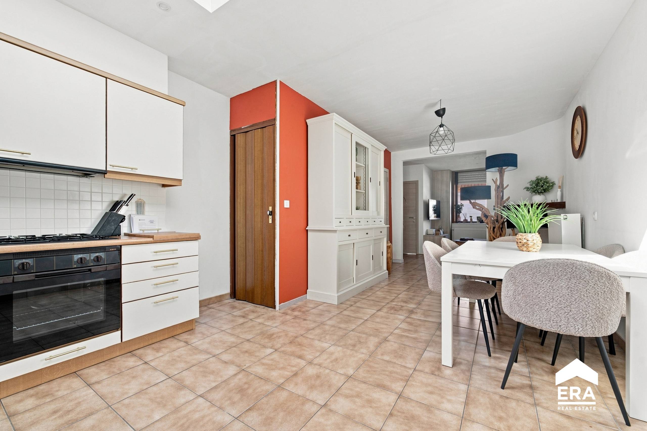 Woning met tuin en garage - foto 5