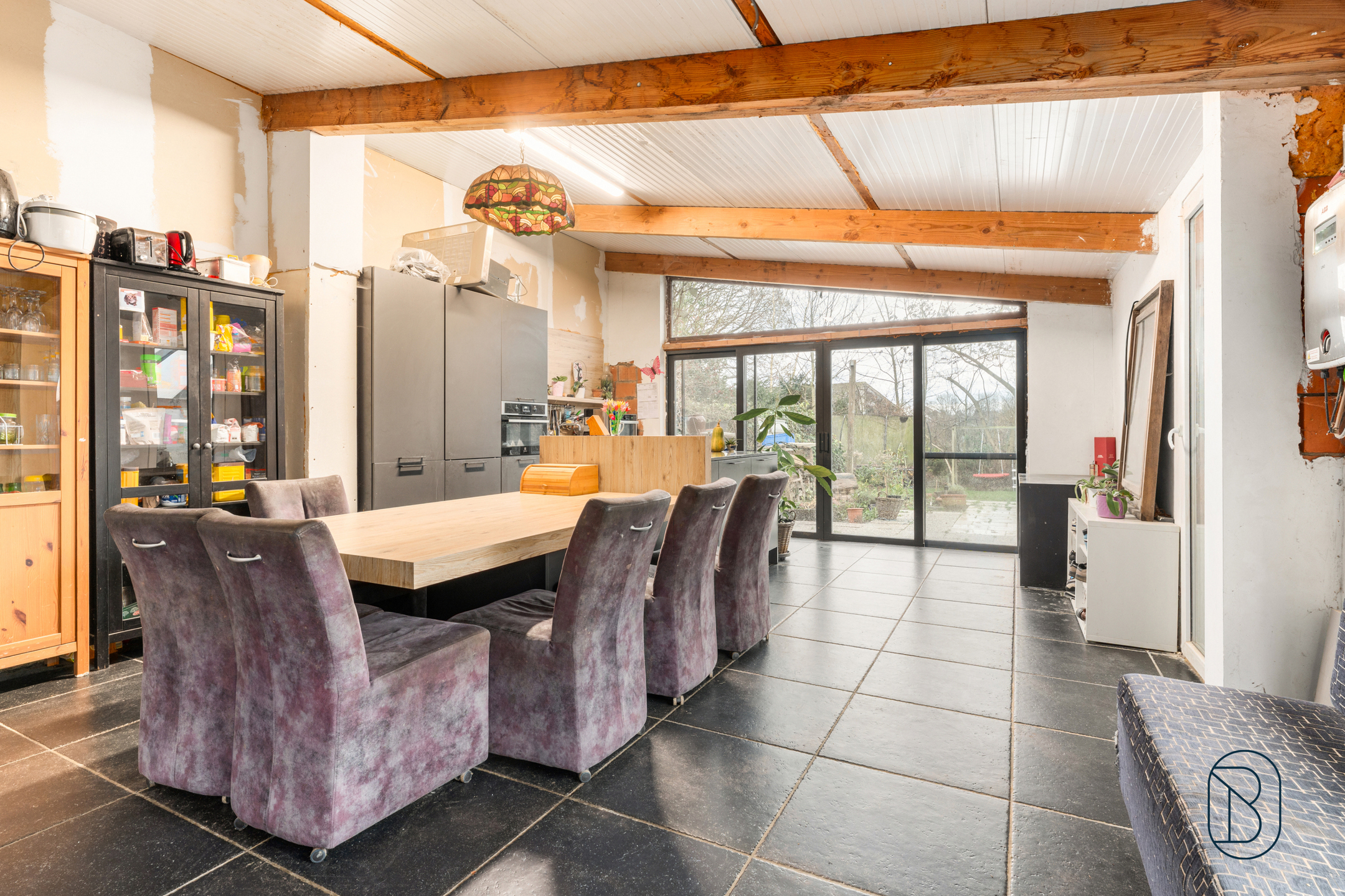 Rustig gelegen woning met 5 slk en grote tuin! - foto 4