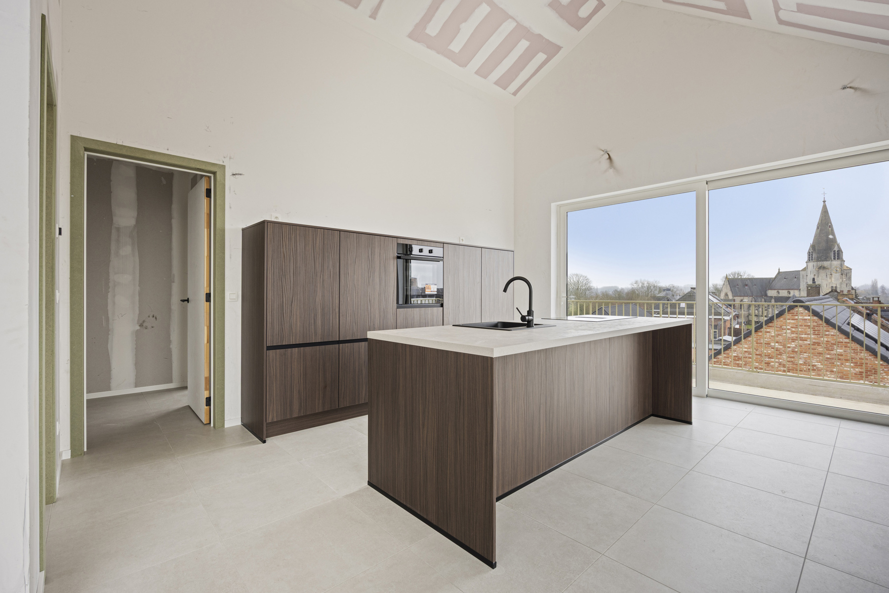 Zeer ruim  BEN appartement met 2 slaapkamers &amp; groot terras  - foto 2