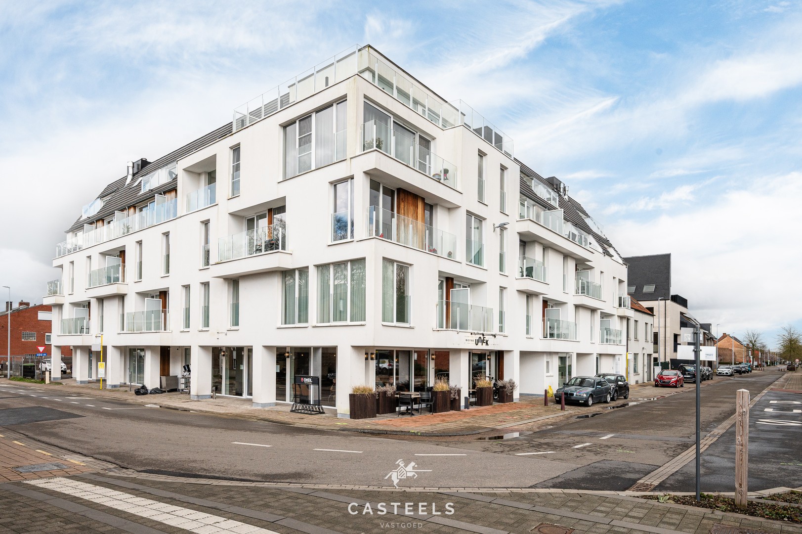 Assistentieflat met zonneterras in het hart van Beernem - foto 1