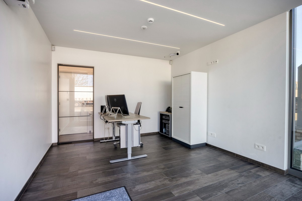 Grondig gerenoveerd KMO gebouw met magazijn en kantoorruimtes in Heverlee op een perceel van 11a19ca! – EPC -22,65 kWh/m² - foto 5