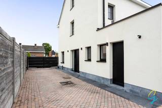 House for sale in Zele