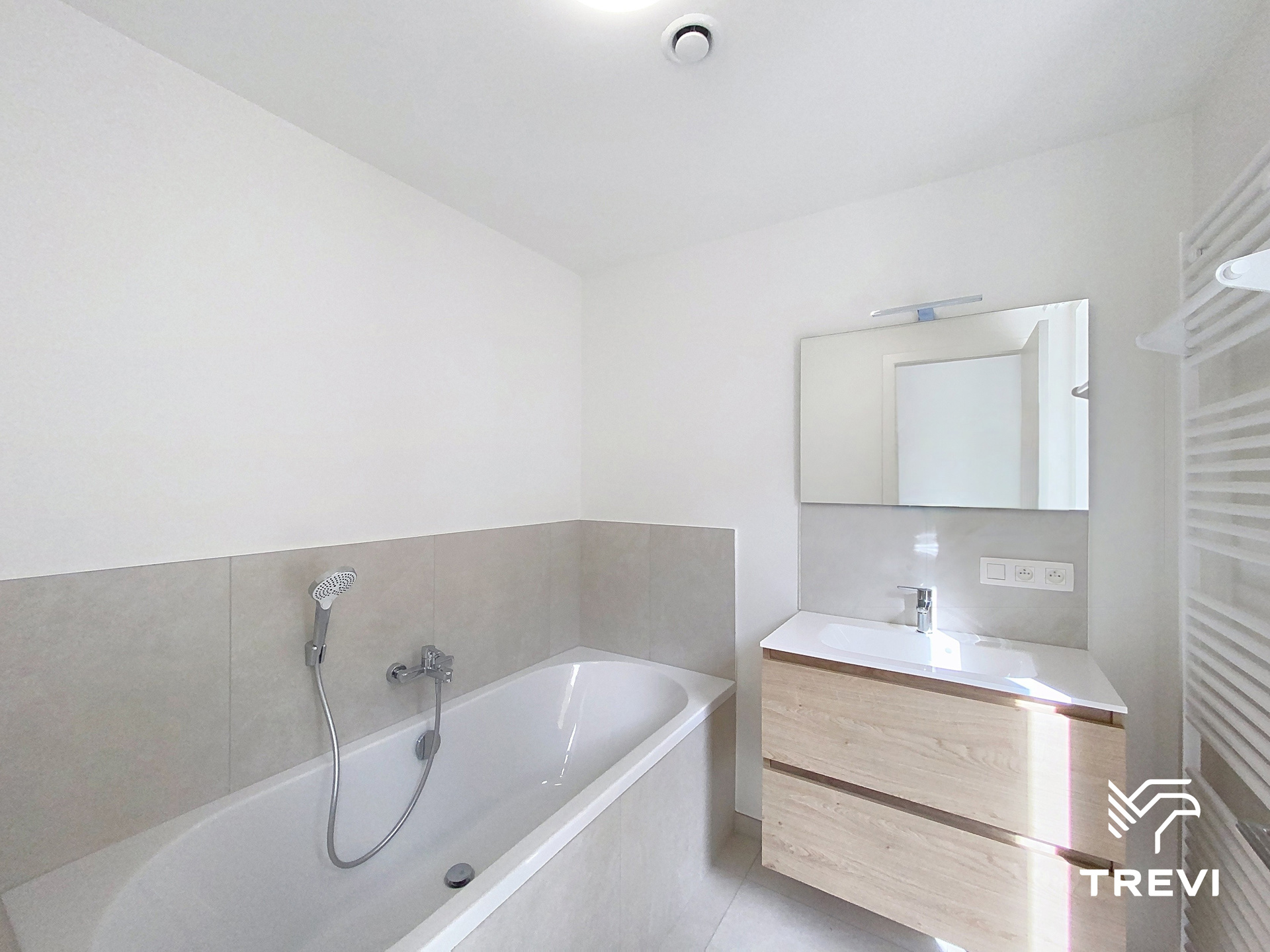 Nieuw huis met 3 slaapkamers en exterieur - foto 5