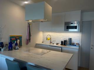 Gezellig 1 slaapkamer appartement met terras en frontaal zeezicht.Volledig gerenoveerd en smaakvol ingericht appartement.Het appartement bestaat uit:...