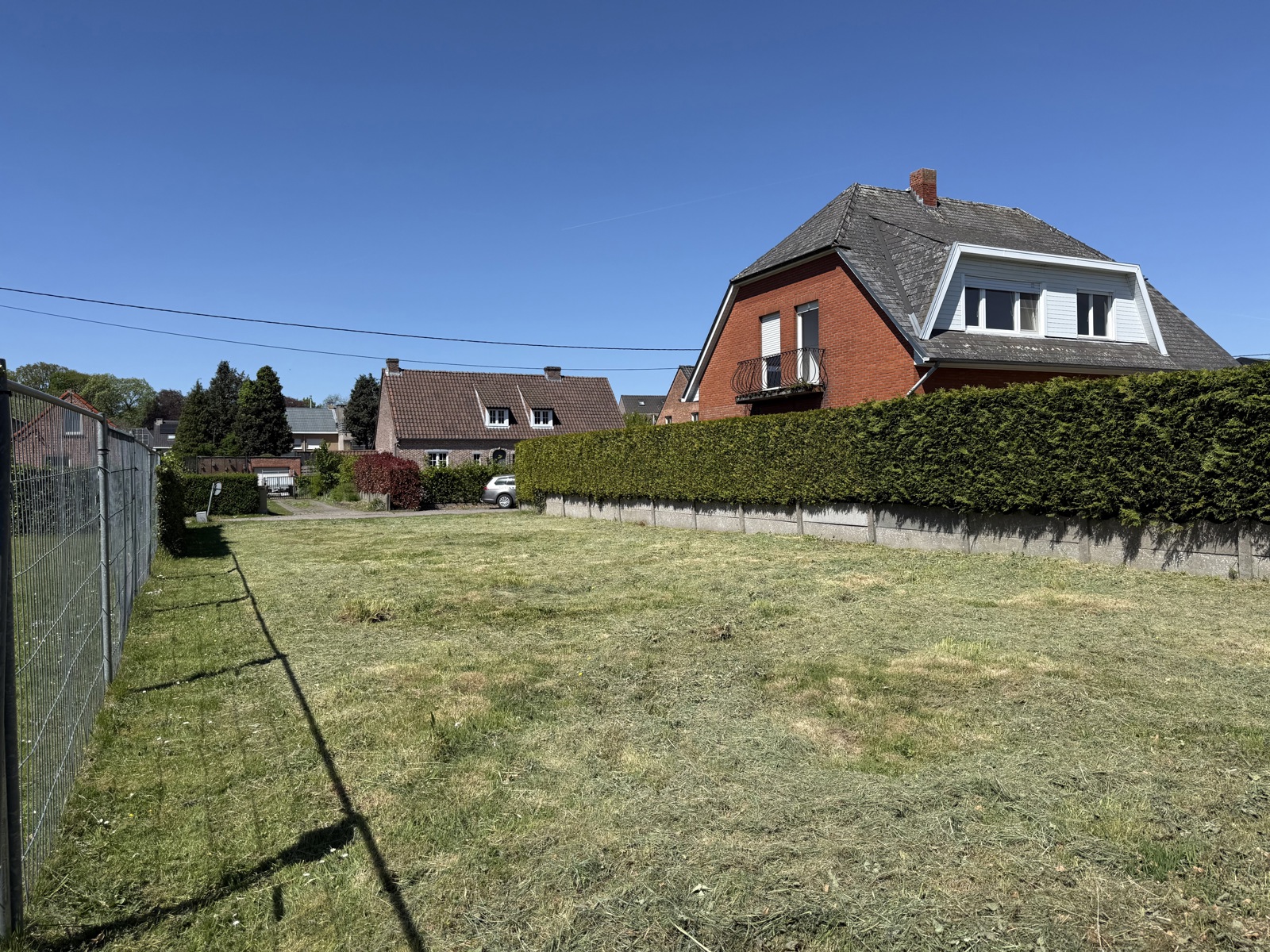 Gunstig gelegen bouwgrond (295m²) voor een halfopen bebouwing. - foto 3