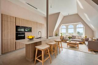 - Excellent location on the market square of Beselare (Beselarestraat 332 bus 3.1, apartment 10)- New build apartment on the 3rd floor (elevator...