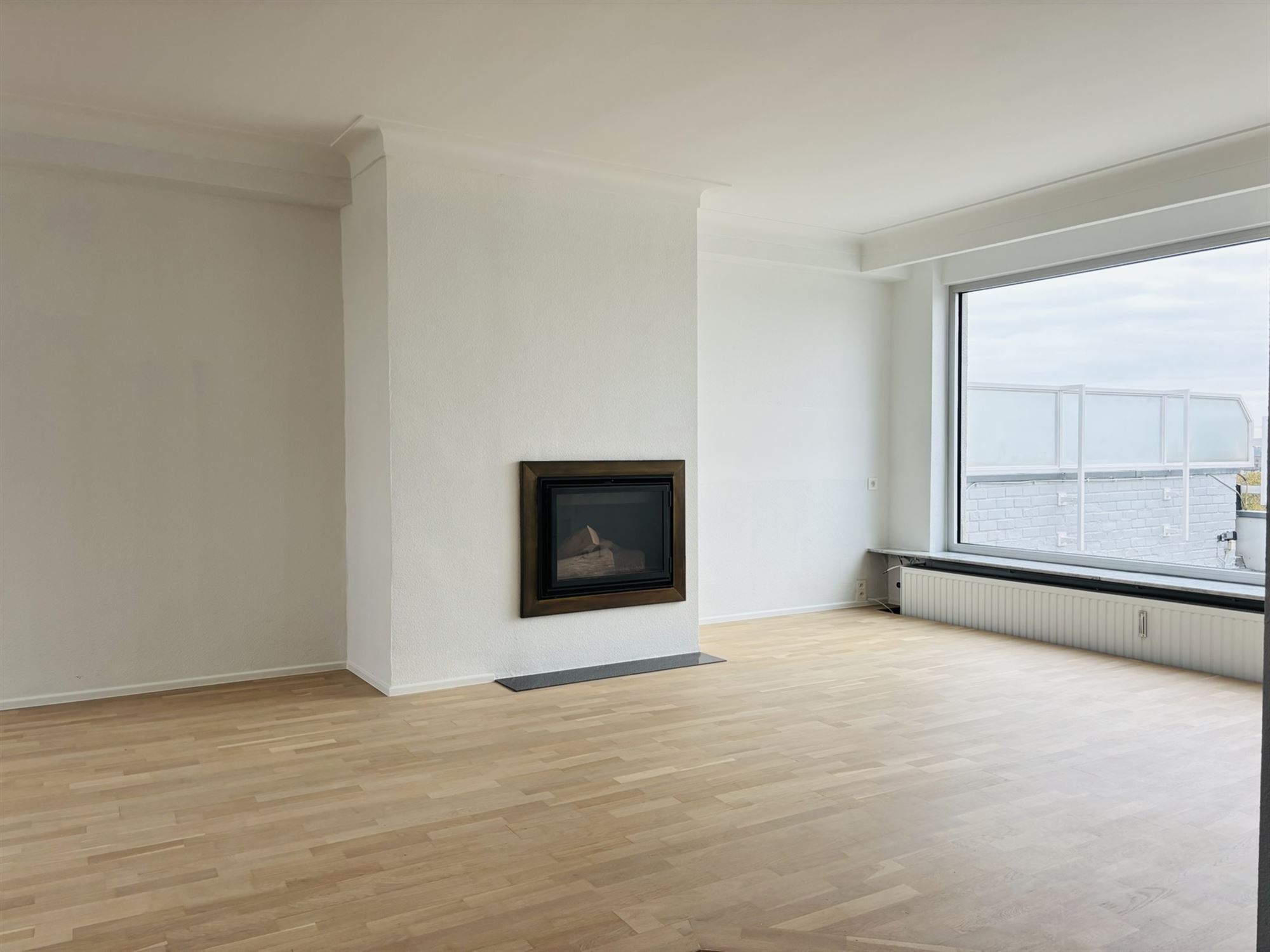 Appartement à louer à Anvers avec 3 chambres - photo 3