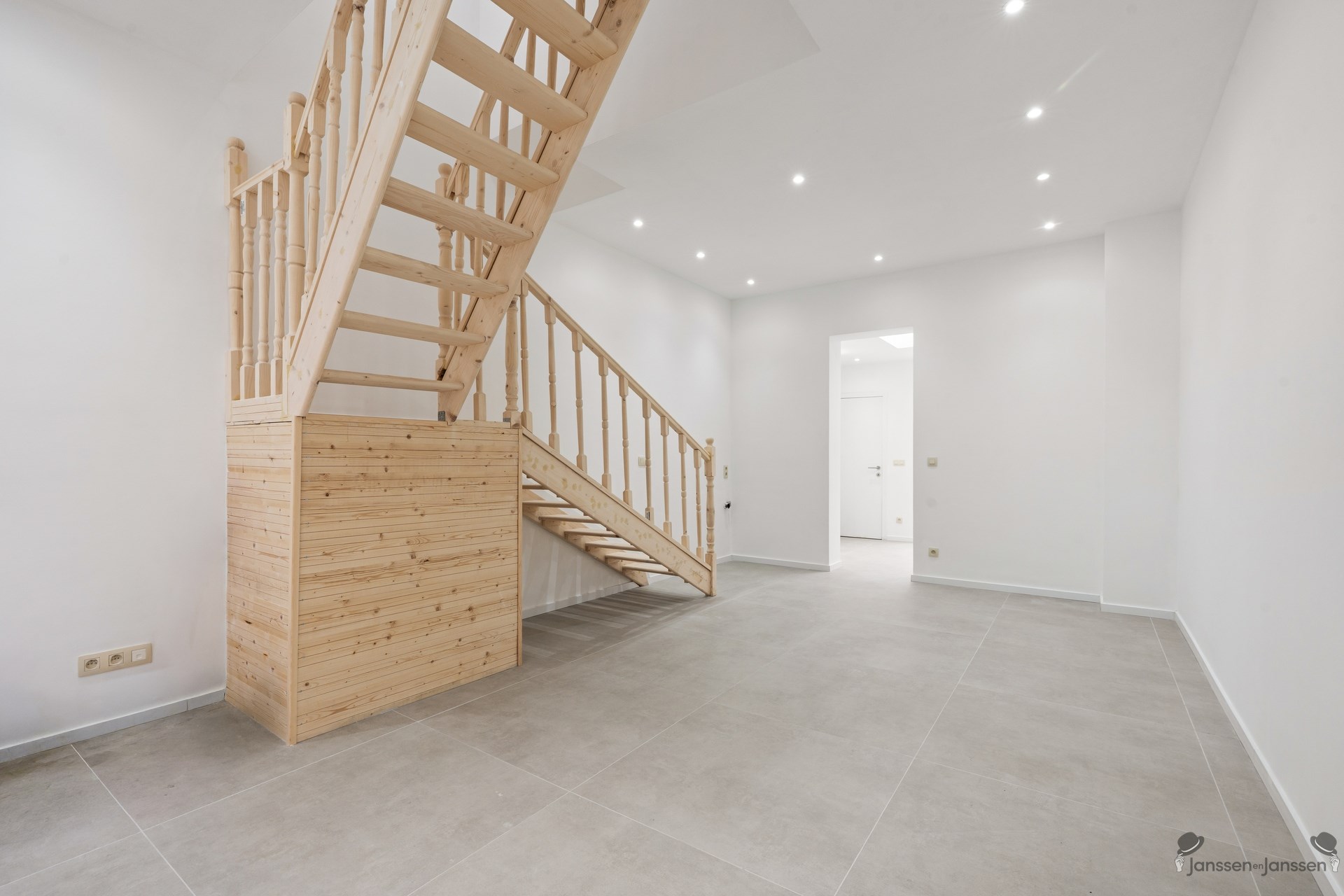 gerenoveerde woning met tuin - foto 5