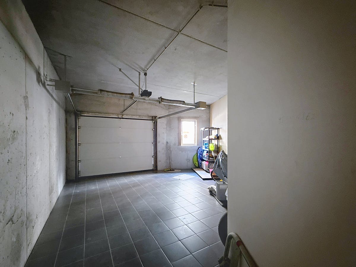 Office space with spacious garage in the center of Sint-Idesbald. - photo 4
