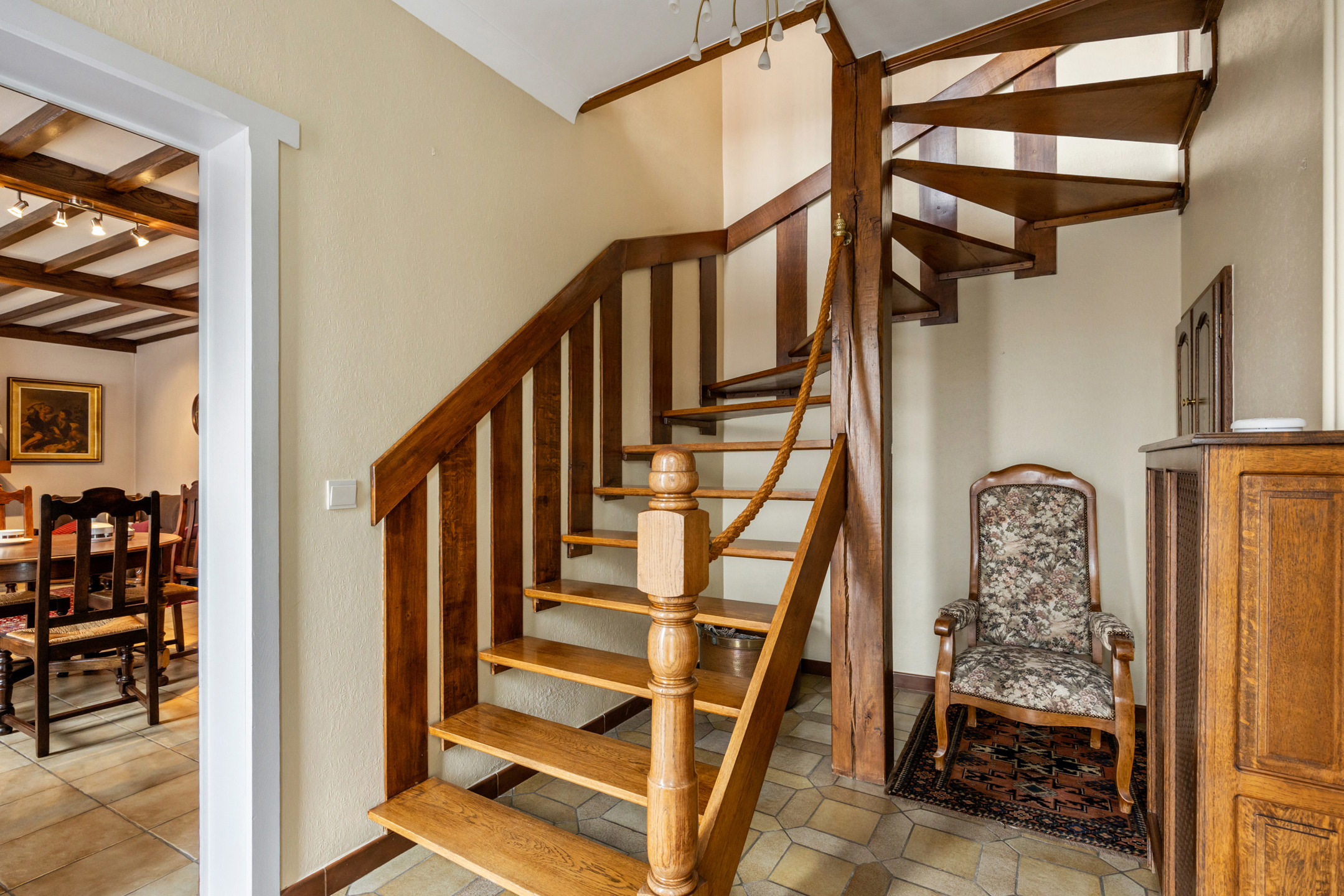 Ruime eengezinswoning met authentieke charme in Koninksem - foto 5