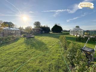 Prachtig gerenoveerd centraal gelegen pand voor gemengd gebruik – opbrengsteigendom met 3 verhuurde unitsIn het hart van Malle bevindt zich dit...