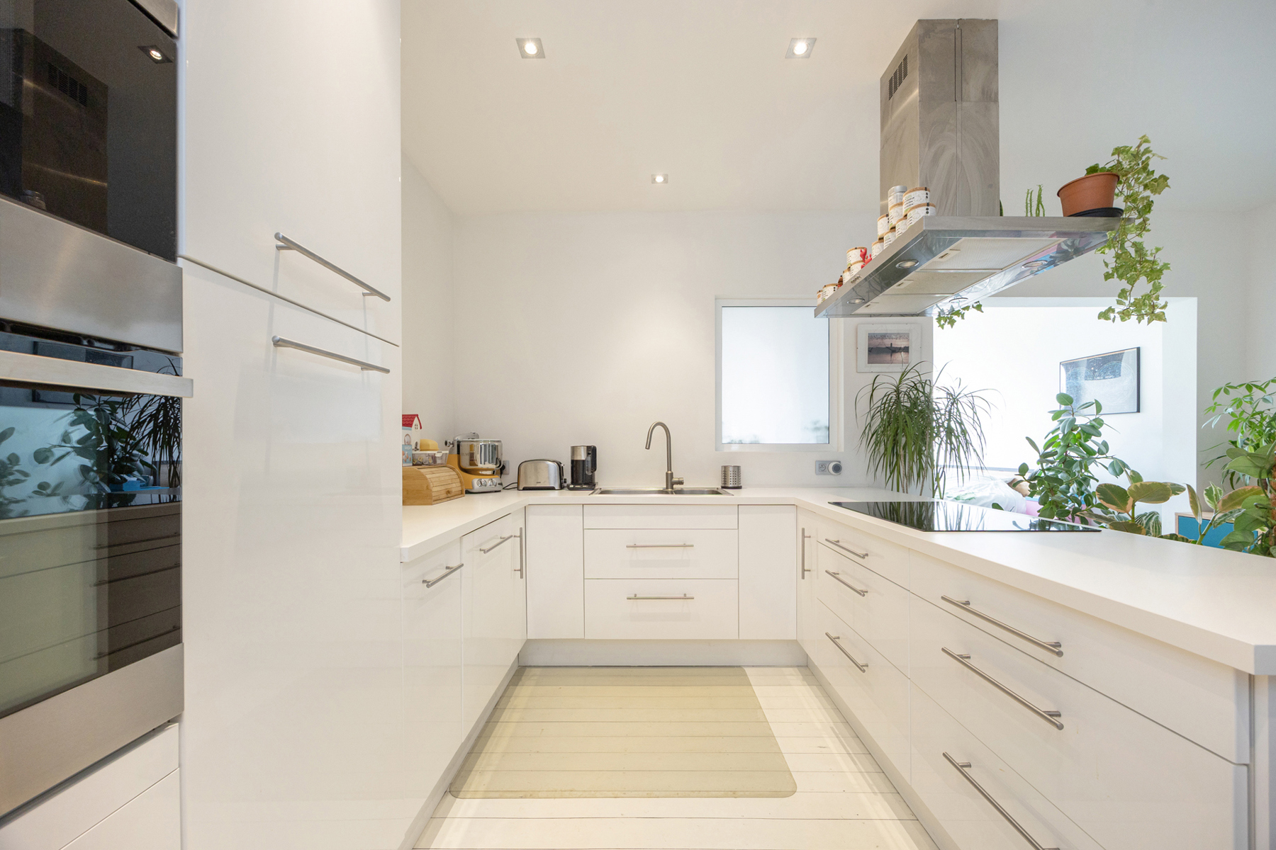 INSTAPKLAAR 1 SLAAPKAMER APPARTEMENT OP TOPLOCATIE - foto 3