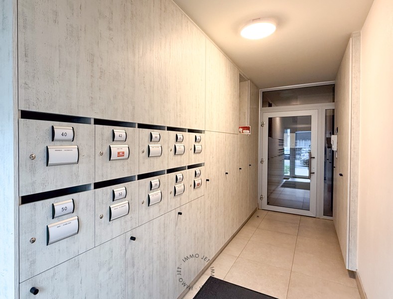 Lichtrijk appartement met twee slaapkamers, terras en optionele garagebox in Sint-Niklaas - foto 3