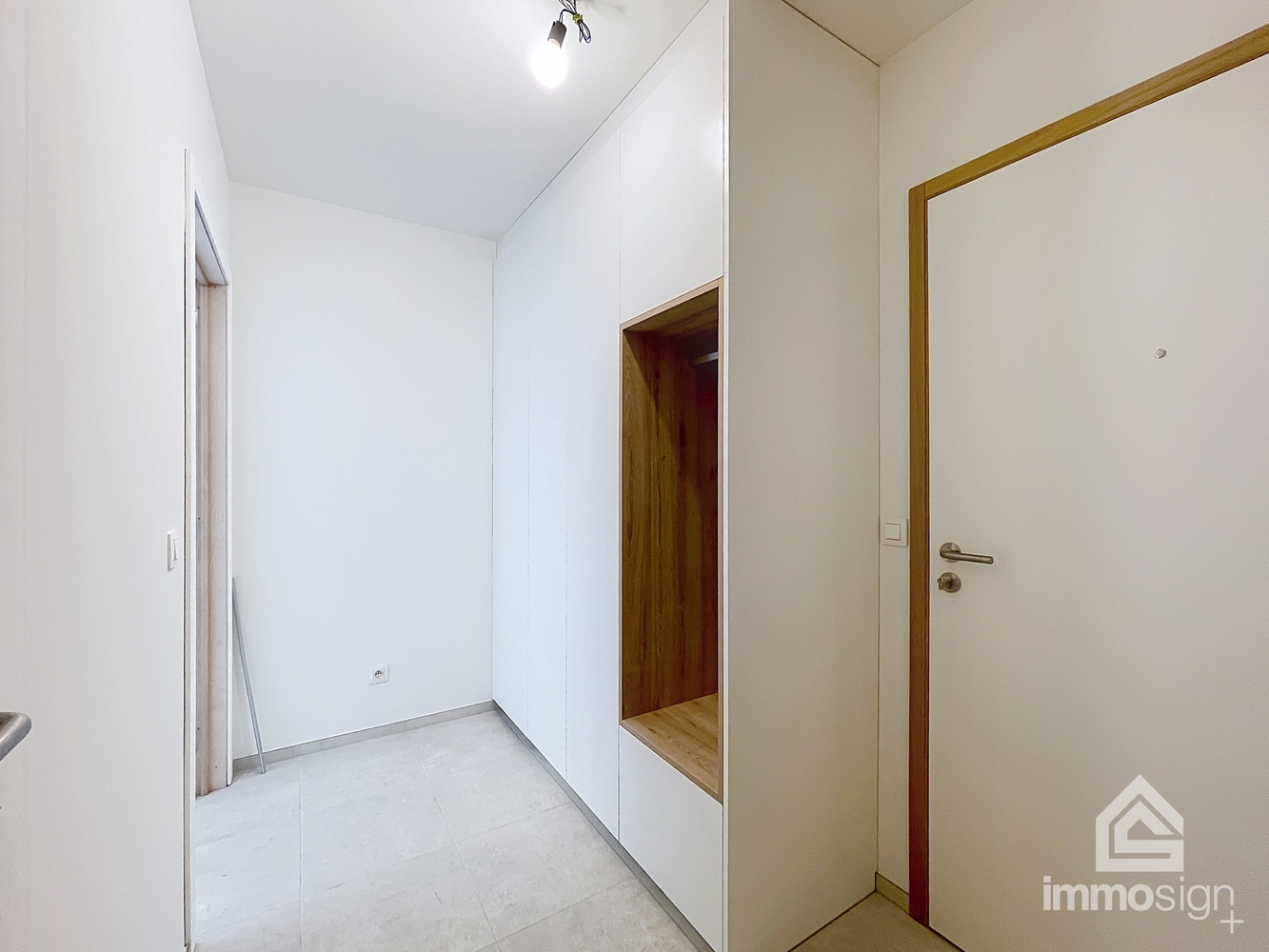 Instapklaar nieuwbouw appartement met 2 slaapkamers, terras, autostaanplaats, carport en berging te Kinrooi - foto 5