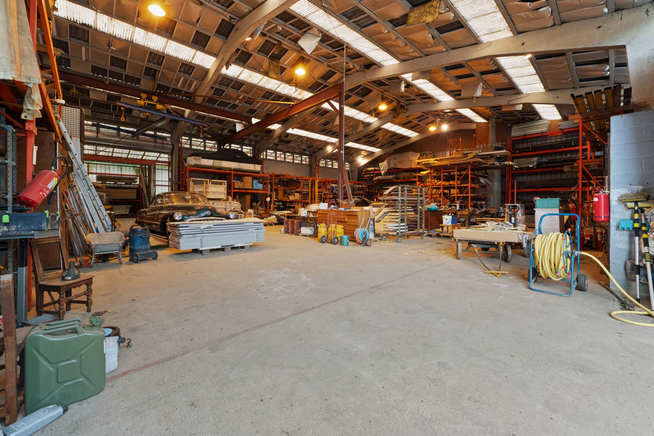 INDUSTRIEEL VASTGOEDCOMPLEX MET UITZONDERLIJK POTENTIEEL - foto 4