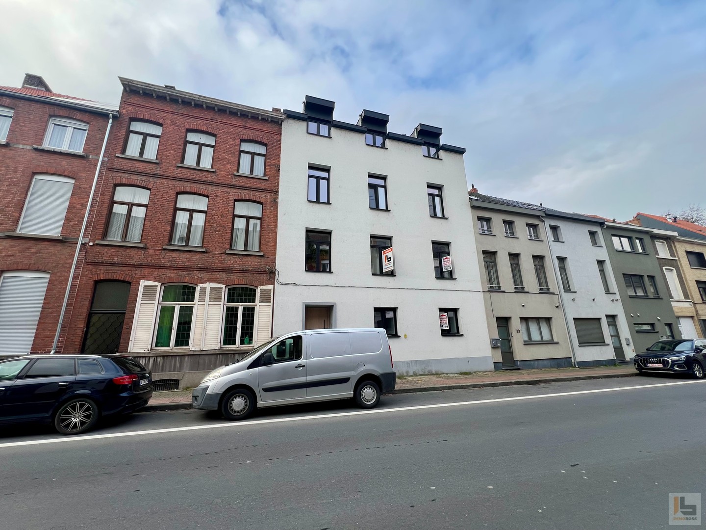 Hip triplex-appartement met 3 slaapkamers en tuin in het hart van Ronse - foto 2