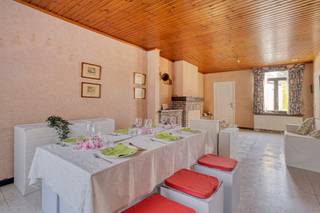 Te renoveren woning met handelspand te koop in centrum Zulte.Deze woning met een handelspand is zeer strategisch gelegen in de Statiestraat in...