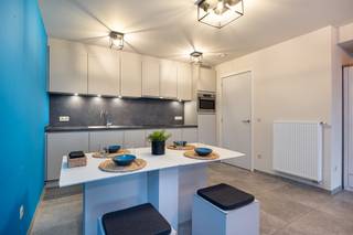 Uitstekend gelegen gelijkvloers appartement met 1 slaapkamer en carport (62m²) Dit betreft een recent gelijkvloers appartement, gelegen op...