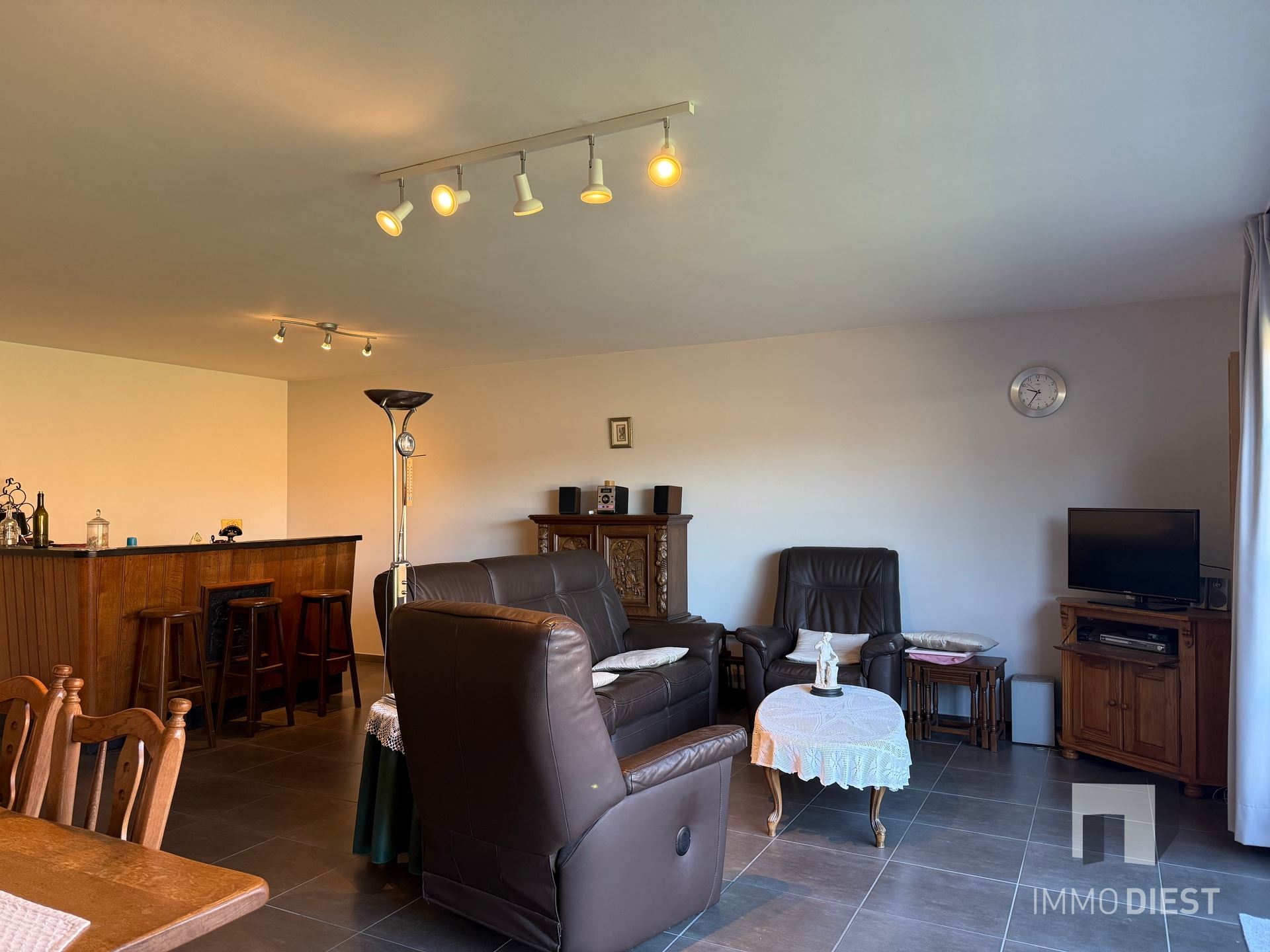 Gelijkvloers appartement met 2 slaapkamers en ruim terras - foto 4